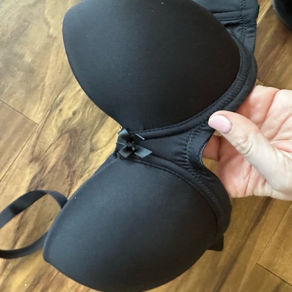 34DD black bra - Picture 4 of 6